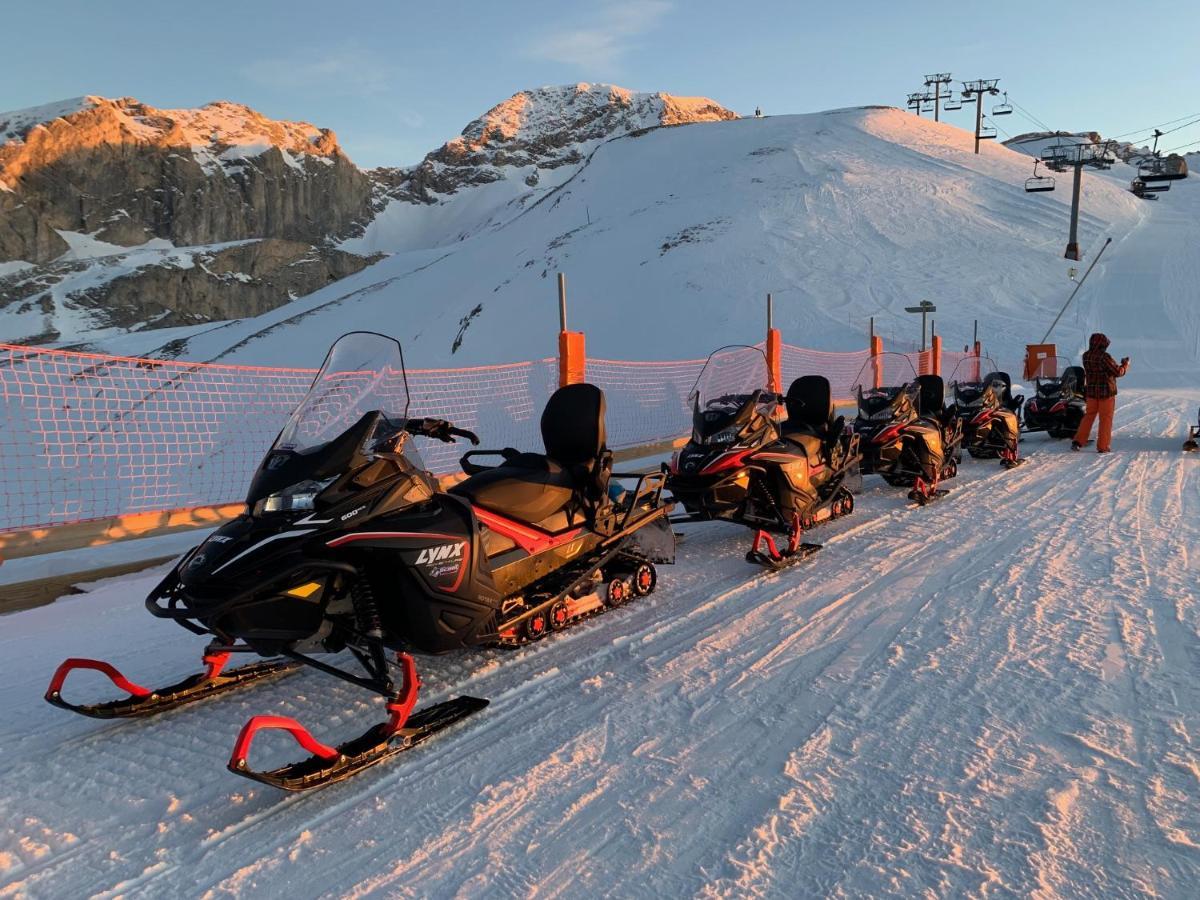 Eden Sur Les Pistes Avec Vue Panoramique Sur La Vallee La Joue du Loup Bagian luar foto