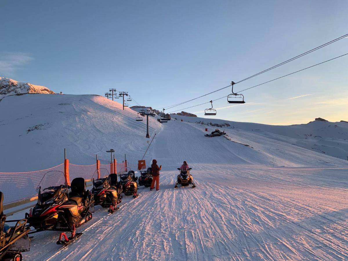 Eden Sur Les Pistes Avec Vue Panoramique Sur La Vallee La Joue du Loup Bagian luar foto